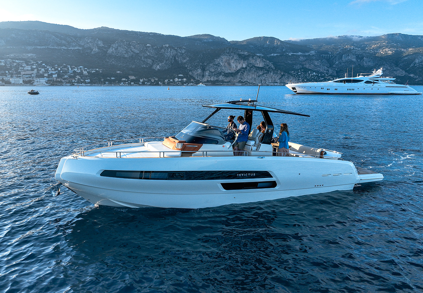 Invictus Yacht GT370 — photo 4