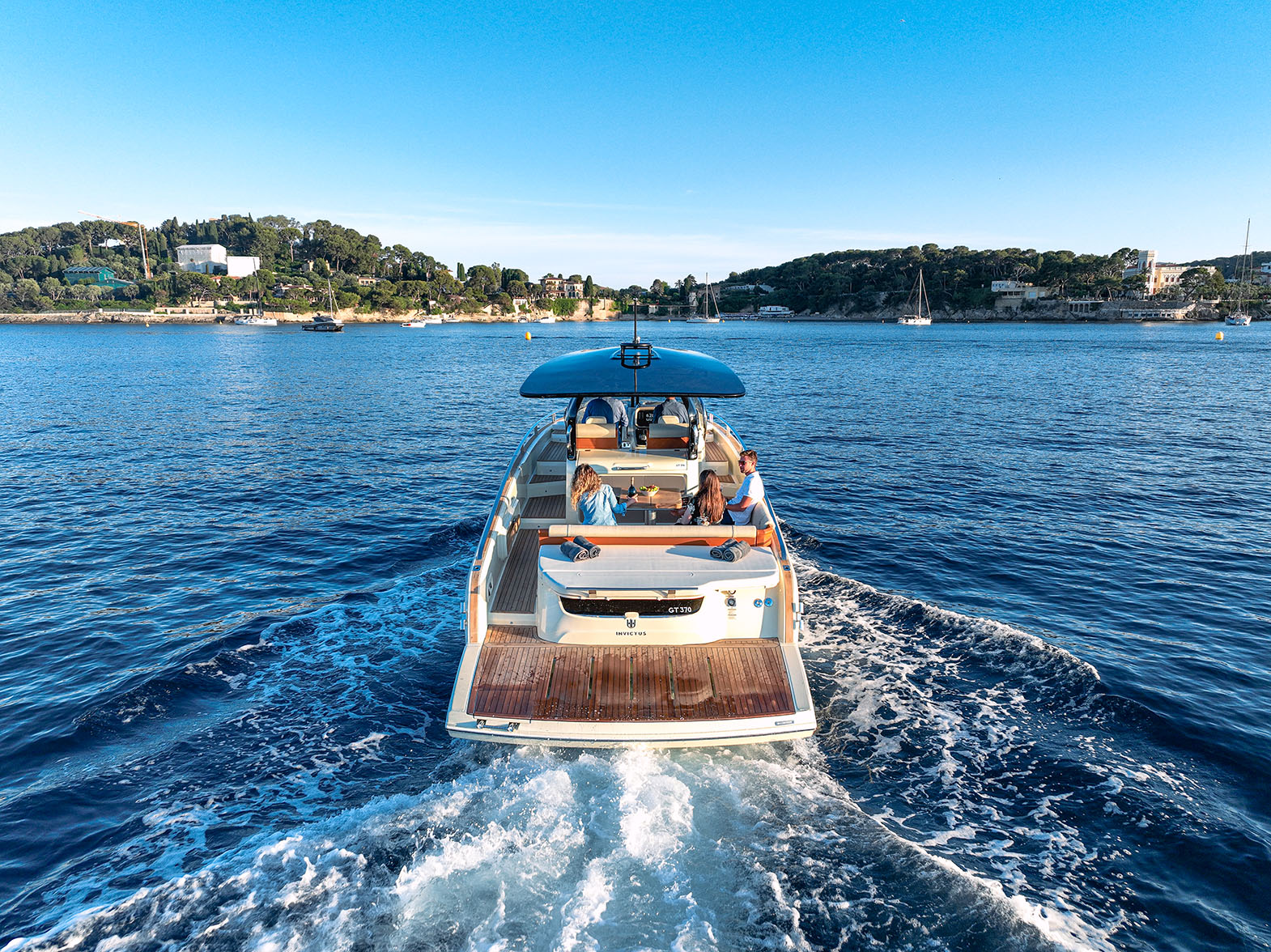 Invictus Yacht GT370 — photo 3