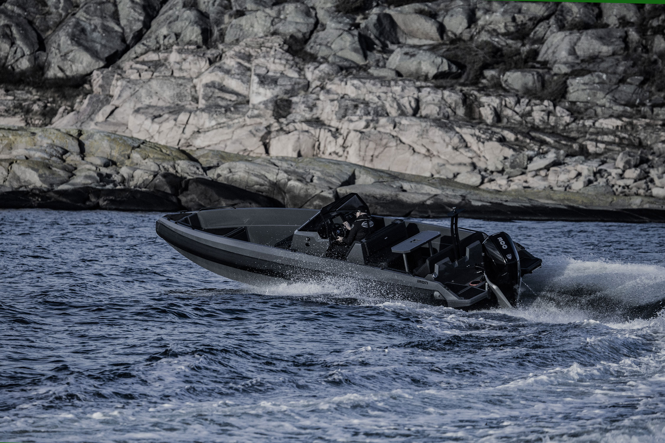 IRON 827 — photo 2