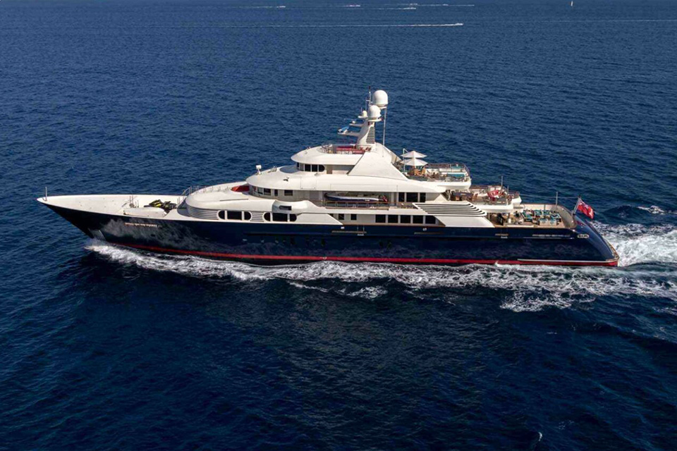 Trinity Yachts 74m