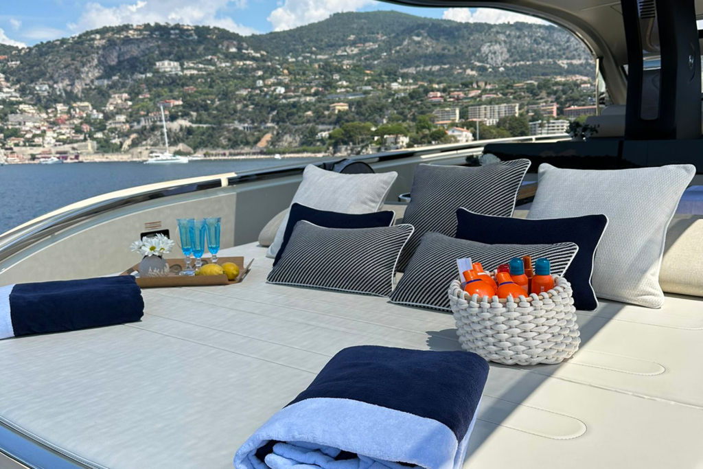 Invictus Yacht TT460 — photo 6