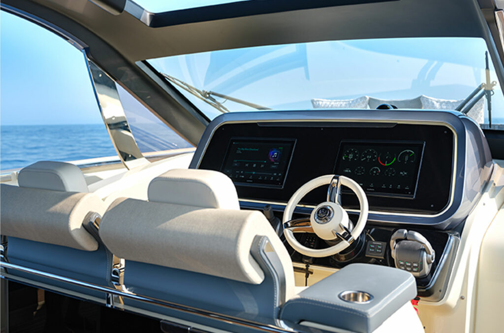 Invictus Yacht TT460 — photo 10