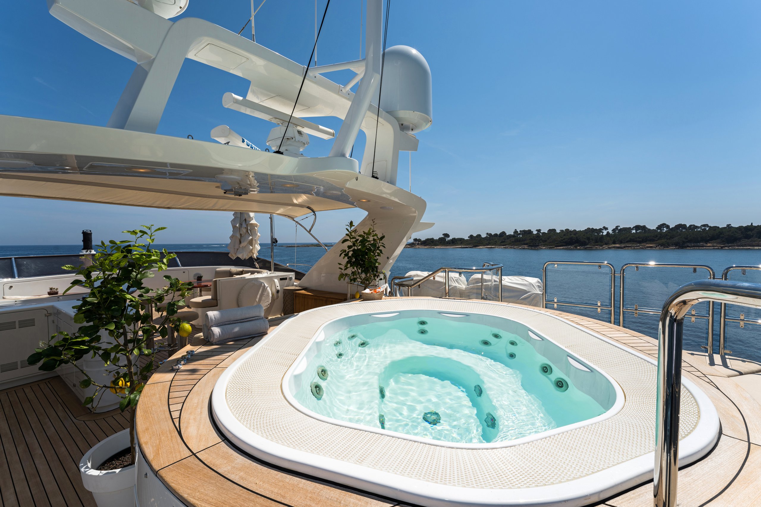 Benetti 120 — photo 3