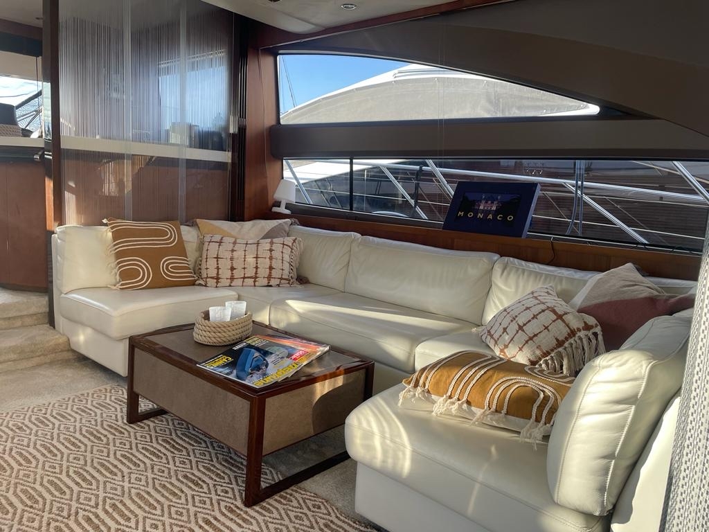 Princess 64 Fly — photo 2