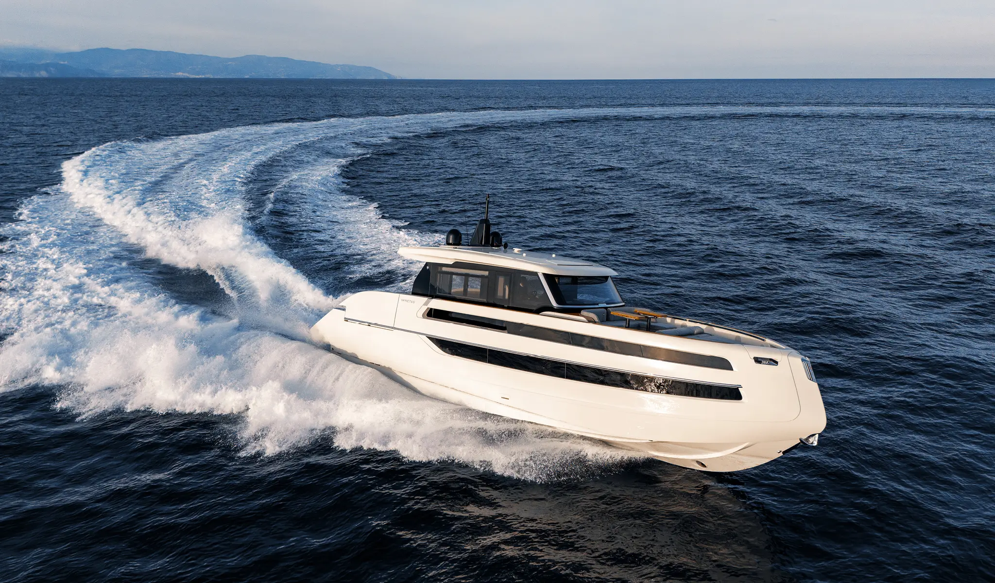 Invictus Yacht ST550 — photo 2