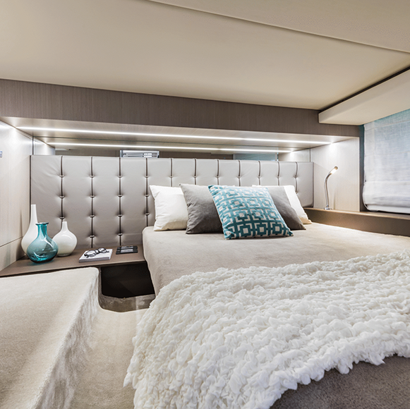 Invictus Yacht GT370S — photo 3