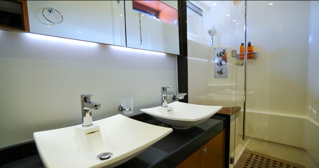 Prestige 620 — photo 37