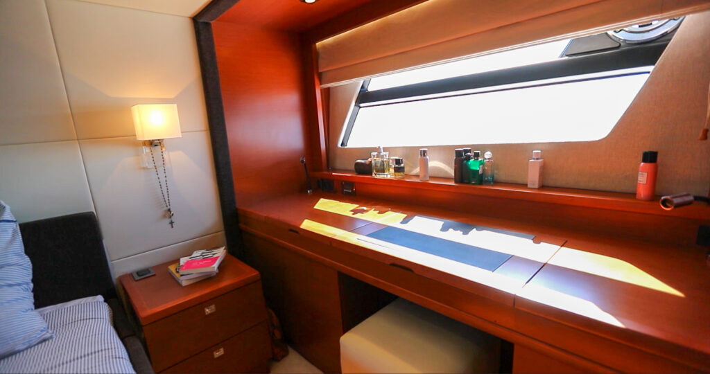 Prestige 620 — photo 35