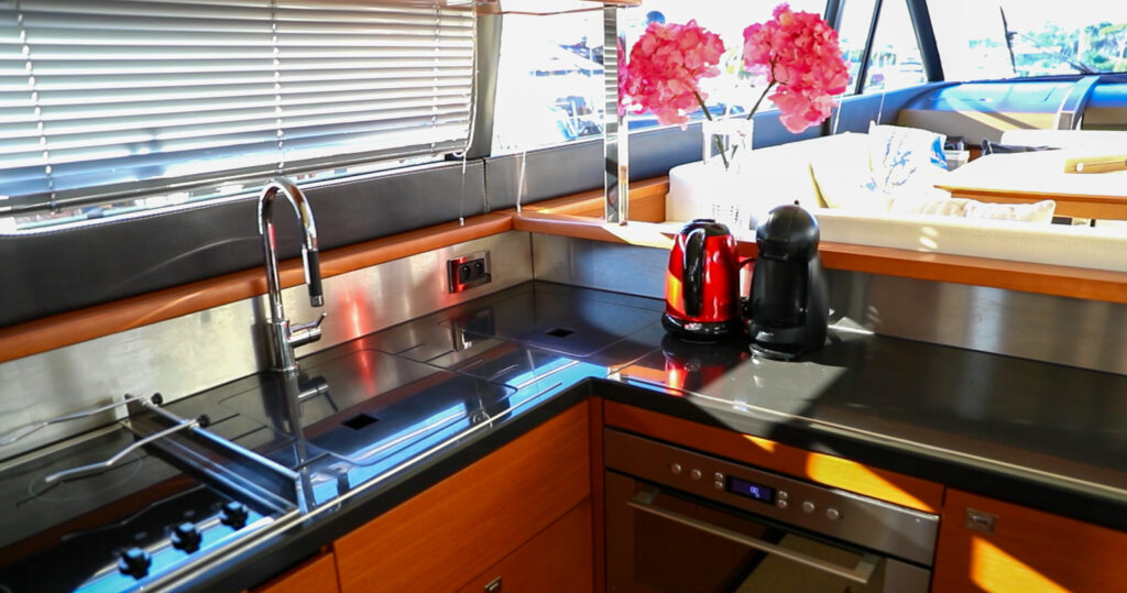 Prestige 620 — photo 31
