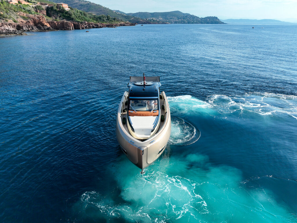 Invictus Yacht TT460 — photo 9