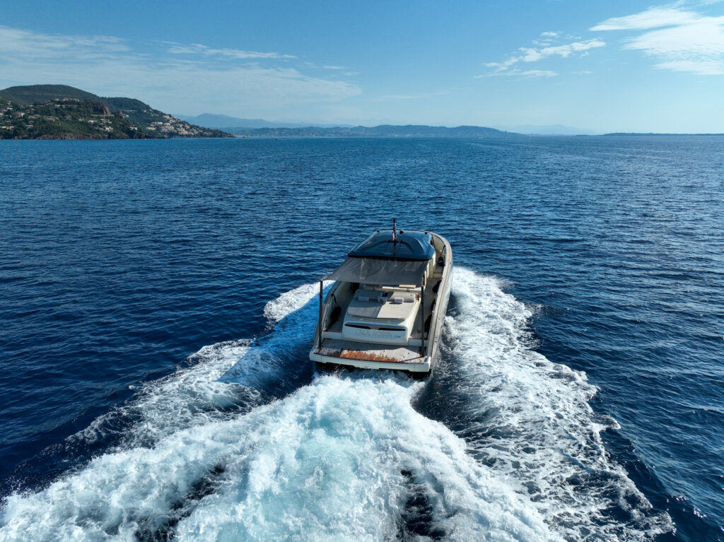 Invictus Yacht TT460 — photo 15