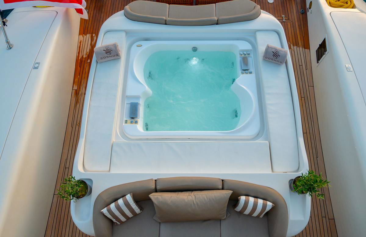 Mangusta 108 — photo 2