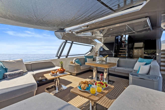 Arcadia Yachts Sherpa 60 — photo 17